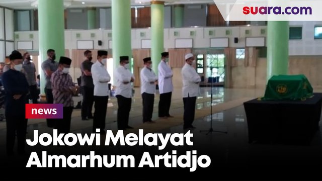 Presiden Melayat di Pemakaman Anggota Dewas KPK Artidjo Alkostar di UII Yogyakarta