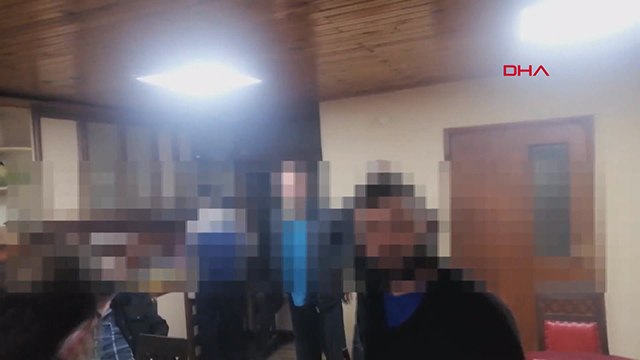 Kıraathanede kumar oynayan 19 kişiye ceza kesildi