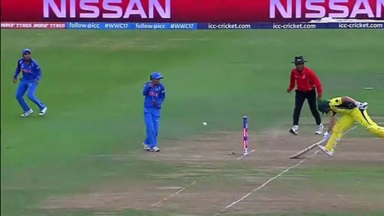 Deepti Sharma runs out Mooney_ - _WWC17 Nissan Play of the Day