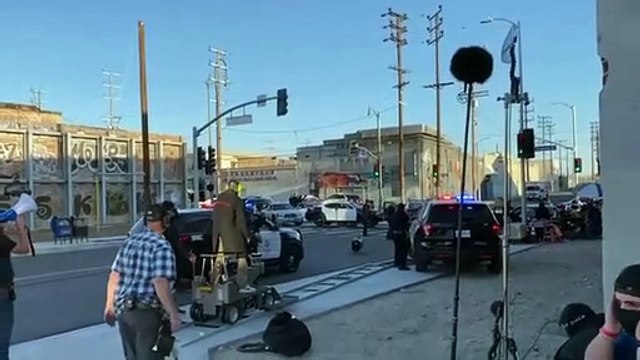 Le réalisateur Michael Bay publie une vidéo impressionnante d’une cascade de son dernier film «Ambulance»