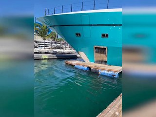 Out of Control Yacht Destroys Dock