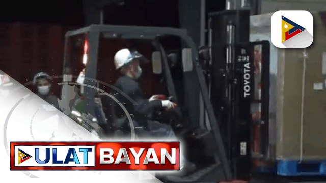 Biyahe ng mga bakuna mula Villamor Airbase patungong Marikina, inabot ng 30 minuto; Frontliners, prayoridad pa rin sa vaccine rollout