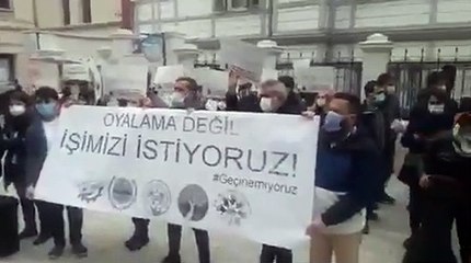 KAfe-bar çalışanlarından protesto: "Ne intihar eden dostlarımızı ne de sırtlara aldığınız kibrinizi unutmayacağız!"