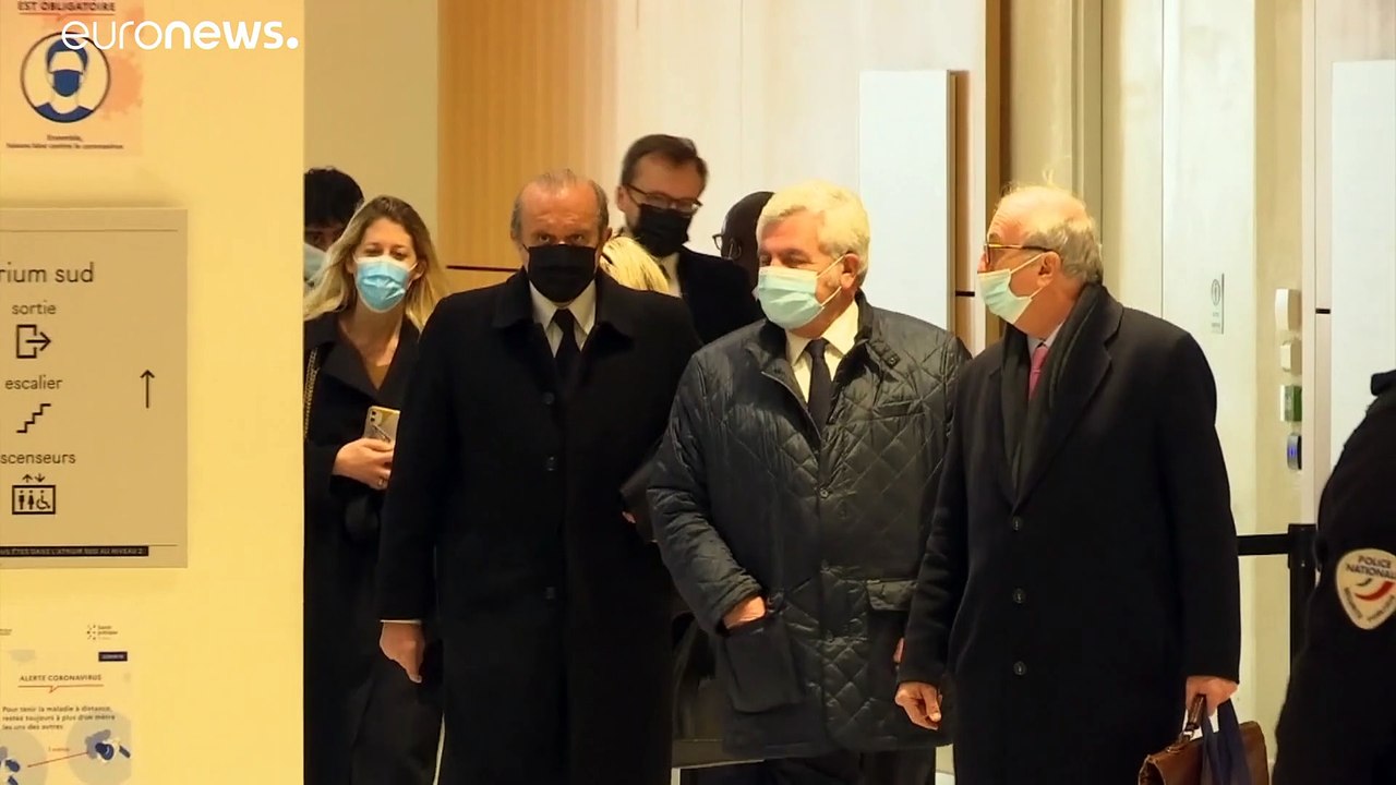 L'ex presidente francese Nicolas Sarkozy condannato a tre anni per corruzione