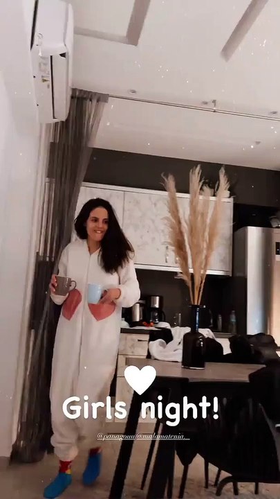 Iωάννα Τούνη: Δείτε πώς περνά τις πρώτες μέρες στο νέο της διαμέρισμα! (4)