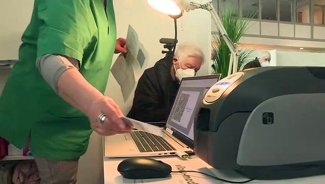 Digitális oltási útlevelet javasol az Európai Bizottság