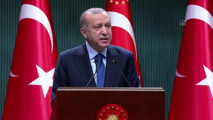 ANKARA - Cumhurbaşkanı Erdoğan:'Attıkları manşetlerle, köşelerinde yazdıkları iğrenç yazılarla, sergiledikleri ilkesiz duruşla darbe şakşakçılığı yapanlar, üzerinden değil 24 yıl, bin yıl bile geçse alınlarındaki kara lekeyi asla silemeyecektir.'