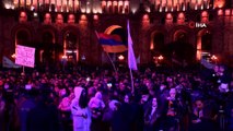 - Paşinyan: “Ermenistan halkından özür diliyorum”- “Parlamenter sistemden yarı başkanlık sistemine geçiş yapılmasına yönelik referandum planlıyoruz”