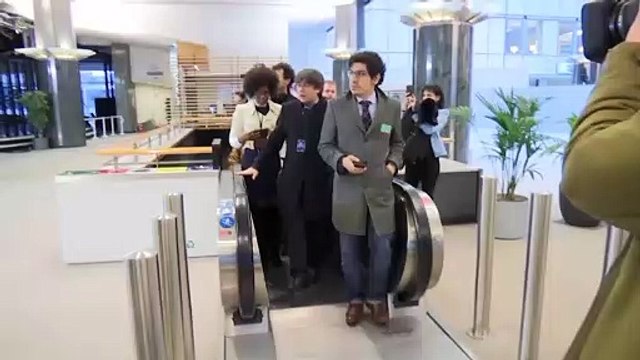 Ευρωκοινοβούλιο: Άρση ασυλίας για τον Κάρλας Πουτζντεμόν