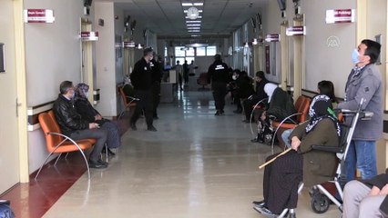 HAKKARİ - Sağlık yatırımlarıyla çevre illere bağımlılık azaldı