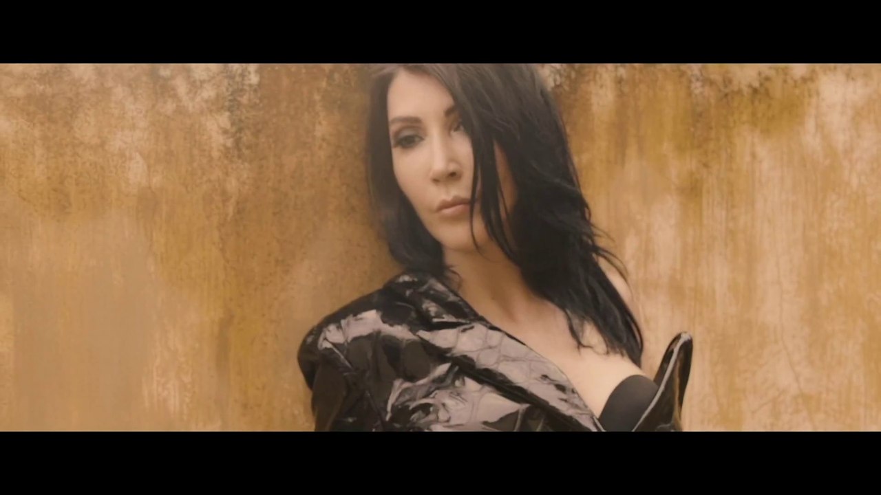 Hande Yener - Boşuna
