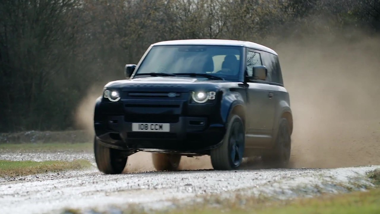 Der Land Rover Defender sattelt noch einmal drauf - Der neue V8-Kompressormotor mit 386 kW (525 PS)