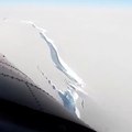 Antarktika’daki 270 kilometrelik devasa çatlak havadan görüntülendi