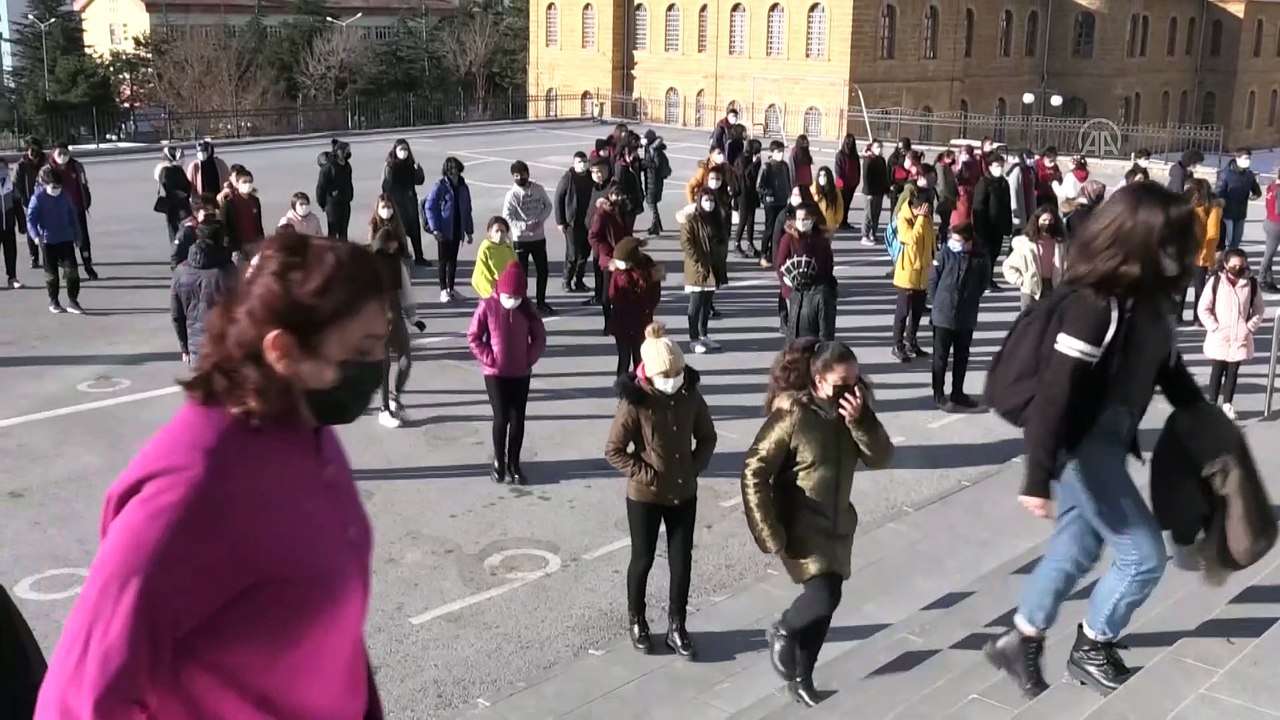 YOZGAT - Yeni normalleşme süreciyle okullarda yüz yüze eğitime başlandı