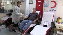 SİNOP - Sinop'un 'Can ağabeyi' 36 yıldır kan bağışlayarak hastalara can oluyor