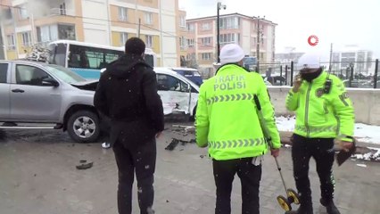 Aşı ekibi kaza yaptı: 4 sağlık görevlisi yaralandı