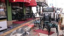 Restoran ve kafeler aylar sonra müşteri kabul etmeye başladı