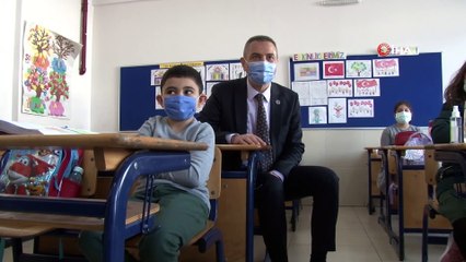 Antalya’da 235 bin öğrenci  yüz yüze eğitime başladı