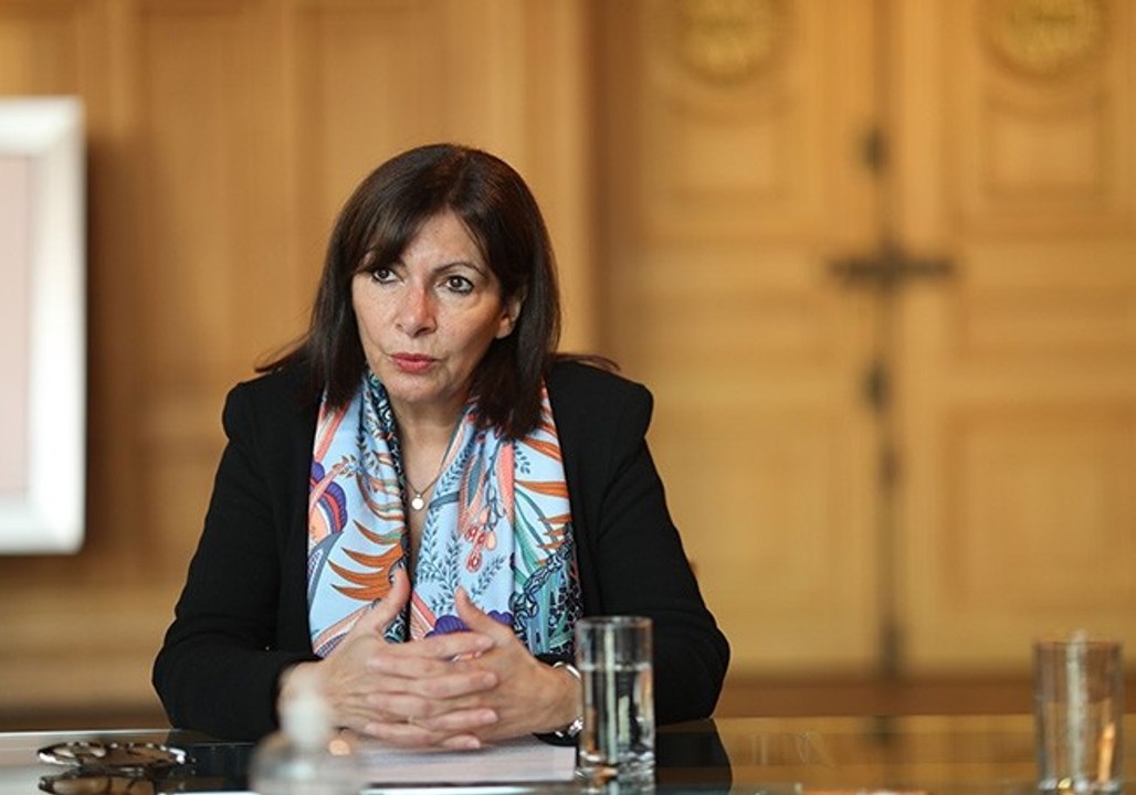 Cinq jours après avoir proposé un confinement strict, la mairie de Paris s'oppose à... un confinement le week-end