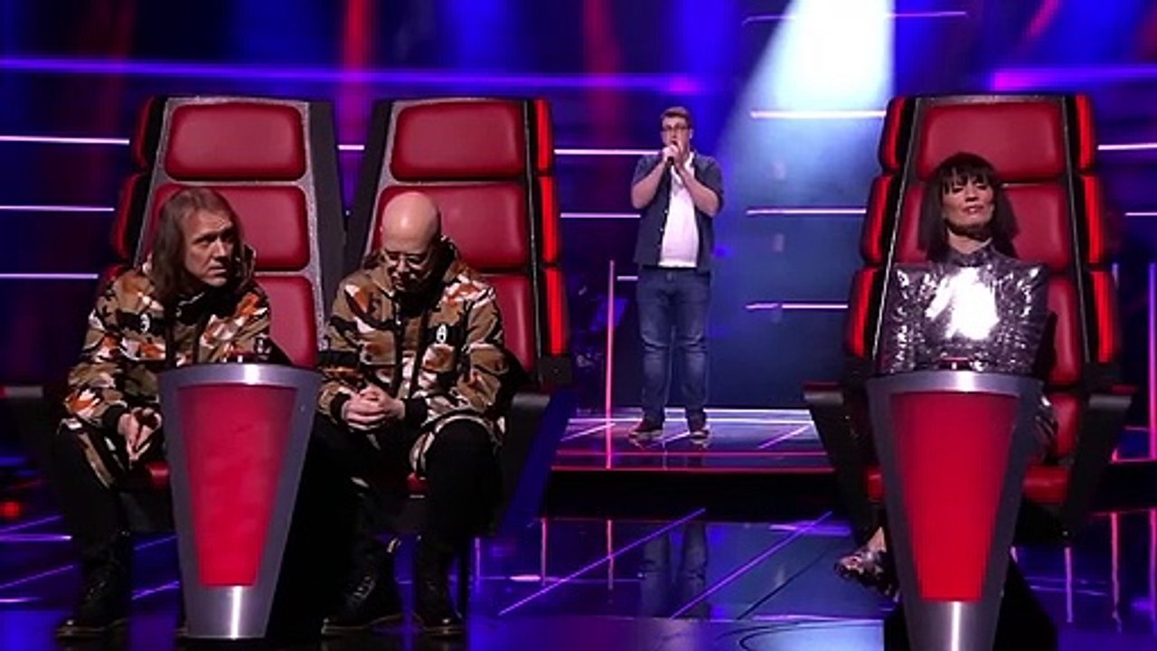 "The Voice Finlande" : le candidat français Guillaume Jaskula séduit les coachs avec "Je suis malade"