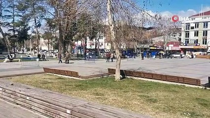 Mutant virüsün yoğun olduğu ilçede parklar kapatıldı