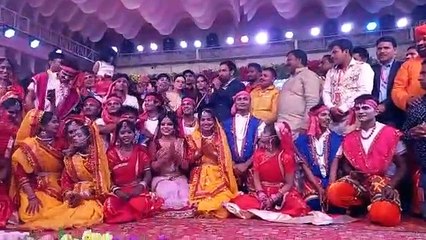 अयोध्या महोत्सव  मे शामिल हुये निराहुआ