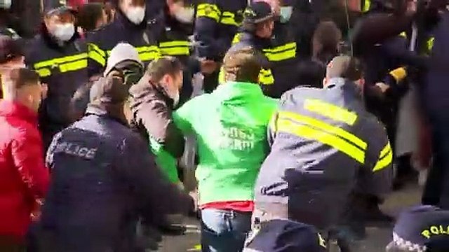 Az Európa Tanács elnöke közvetít a grúz belpolitikai válságban