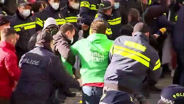 Тбилиси: новые протесты и задержания