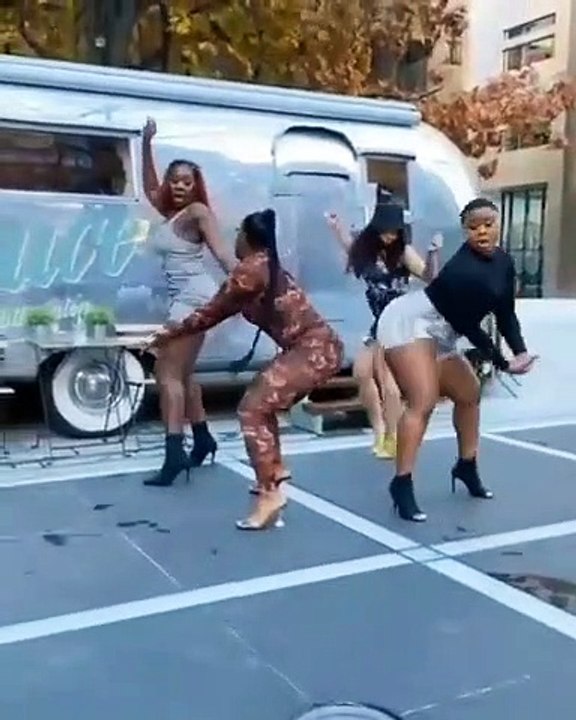 Dancing With Bumbs