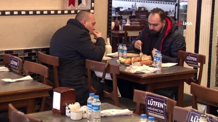 İstanbul'da vatandaşlar şifa için paça çorbasına akın etti