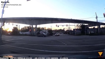 Close call with a flatbed truck, bonus red light runner 2020.11.08 — New Westminster, BC