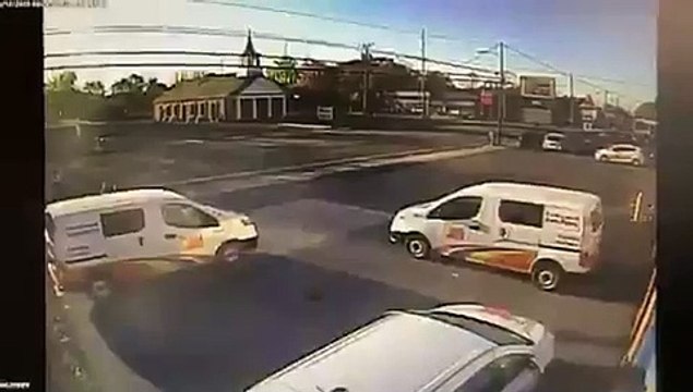 Camâra de vigilância capta momento de explosão em Harrisonburg