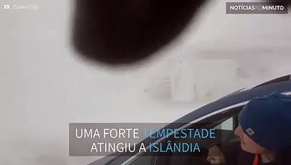 Forte tempestade de neve é filmada na Islândia