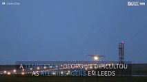 Aviões enfrentam chuva e vento forte em Leeds