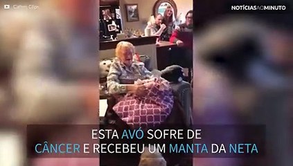Avó recebe manta feita com roupa do marido falecido