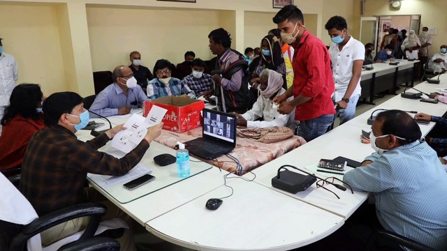 जनसुनवाई में आवेदन प्राप्त, समस्याओं के समाधान के लिये लगाई आमजन ने अर्जी