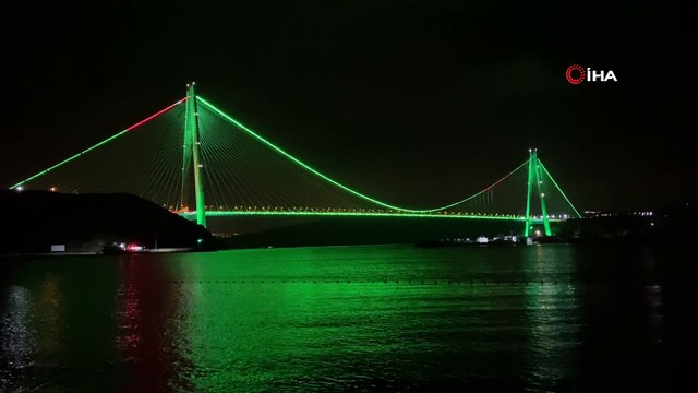 İstanbul’da köprüler yeşil renk ile aydınlatıldı