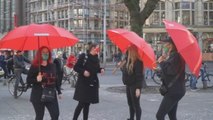 Trabajadoras sexuales se manifiestan en Países Bajos para volver a ejercer tras la crisis por la pandemia
