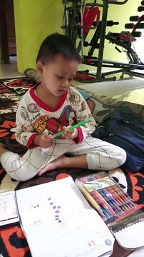 Mewarnai , menyebutkan nama hewan dan manfaat yang dihasilkan , menyebut bentuk bangun tugas sekolah 2 Maret 2021