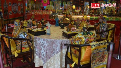 分離60年5神像北天宮再相聚 佈施2500公斤白米助弱勢