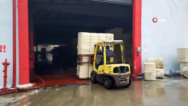 Tekstil Fabrikasındaki yangın 13 saatte kontrol altına alındı