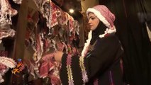 سيدة أردنية أبدعت في تزيين الشماغ التقليدي والحفاظ عليه