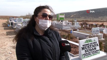 Gönüllüler mezarlığı ağaçlandırıyor