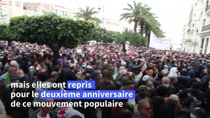 Les Algériens, la plupart des étudiants, dans la rue malgré l'interdiction