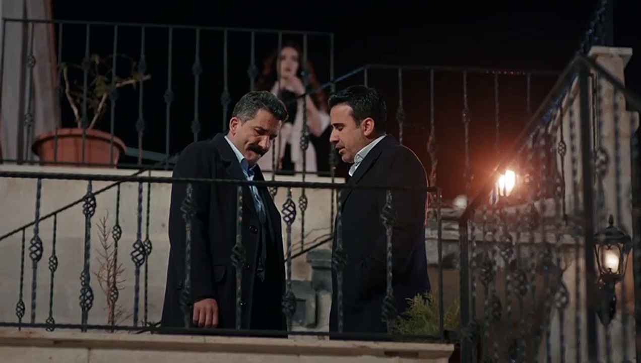 Gülizar bütün gerçekleri duyuyor! - Aşk ve Mavi 21.Bölüm