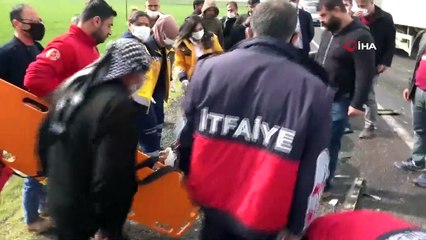 - Takla atan otomobil karşı şeritteki araçlara çarptı: 2 yaralı