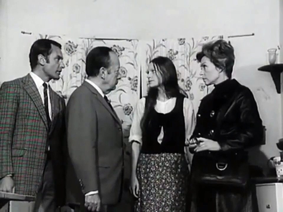 Der Kommissar, Staffel 4, Folge 1  Grau roter Morgen part 1/2