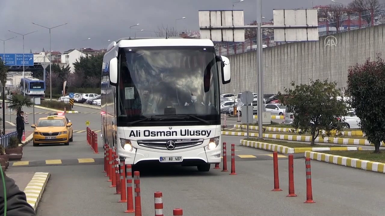 TRABZON - Trabzonspor, Kasımpaşa maçı için İstanbul'a gitti