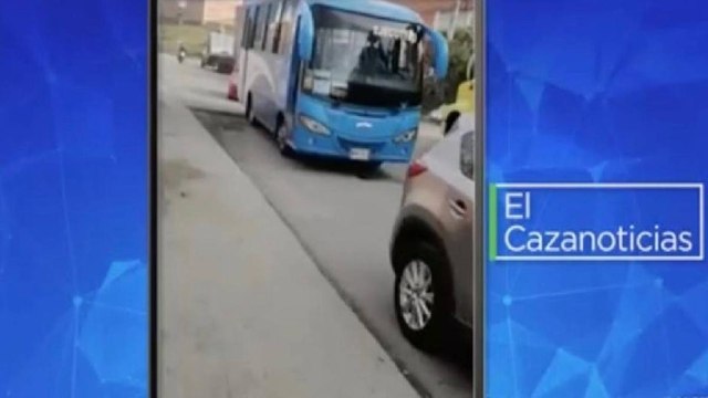 El Cazanoticias: mal estado de una vía en Manizales, Caldas