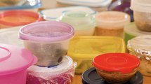 Here's the Best Way to Remove Smells From Tupperware